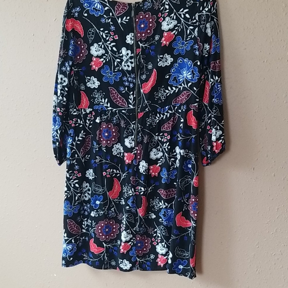 3/4 inch sleeve floral dress - Picture 6 of 6